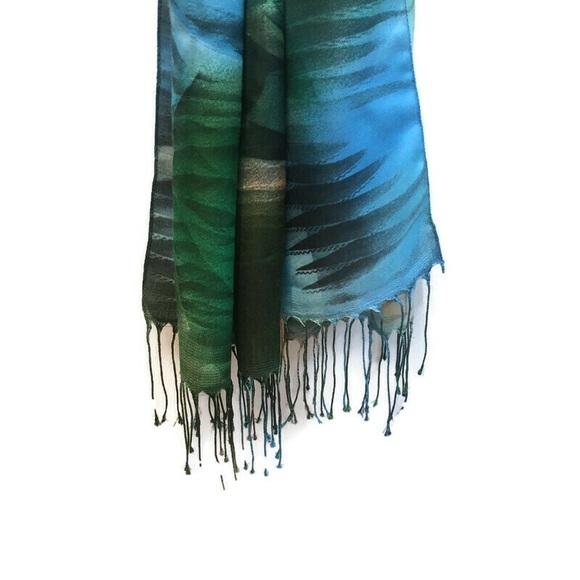 Scarf with abstract pattern in blues & green - Picture 2 of 10